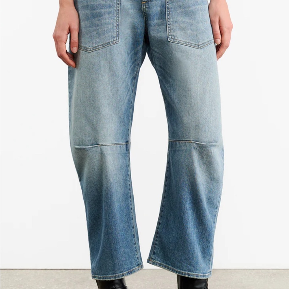 Nili Lotan Shon Jeans
Excellent Condition light wash 31
